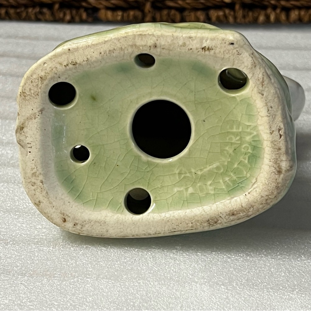 Vintage Ceramic Swan Flower Frog Yankoware Made in Japan - Picture 10 of 13